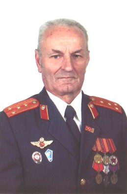 Володимир ПЕЦУХ: жити й працювати треба по совісті